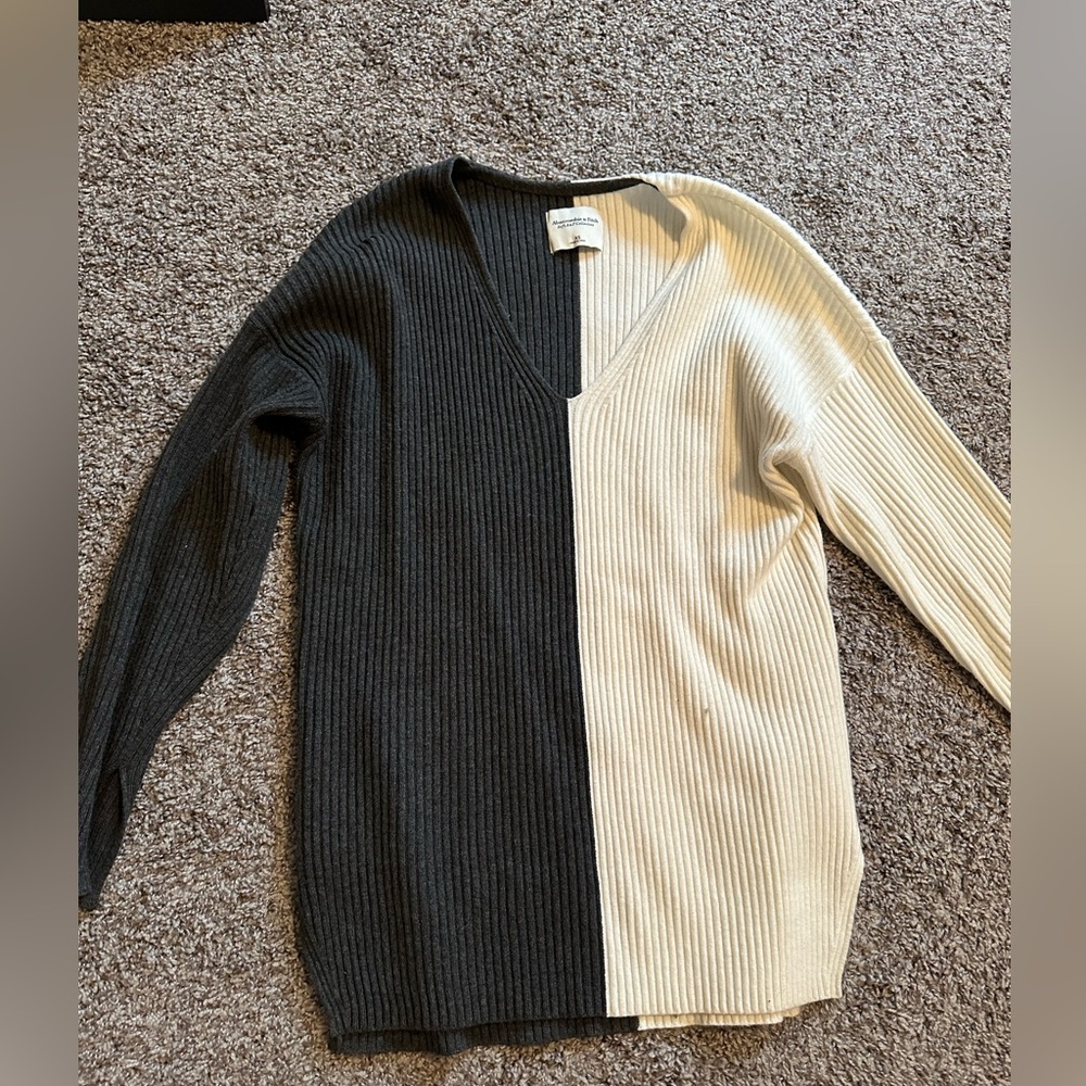 Abercrombie Soft A&F Collection Sweater XS